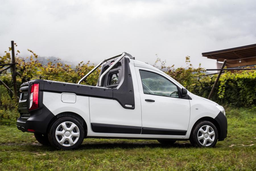  Dacia Dokker Pick-Up by Focaccia 2017 года  (фото 12 из 16)